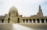 Egypte - جامع ابن طولون - Ahmad Ibn Touloun fut nommé gouverneur d'Egypte par (...)